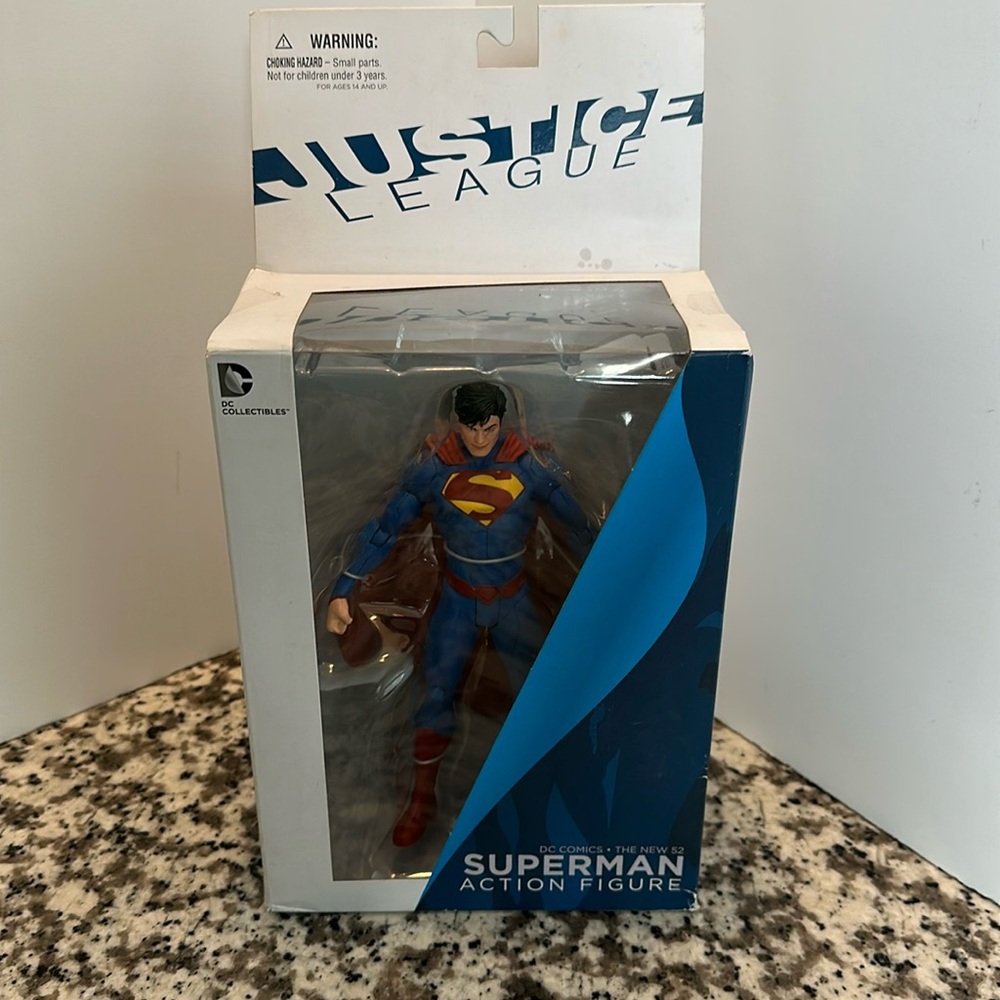 Superman Action Figure New 52 Justice League NEW 7”